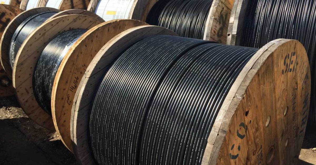 Why Renting Fiber Equipment Makes Sense for Growing Networks